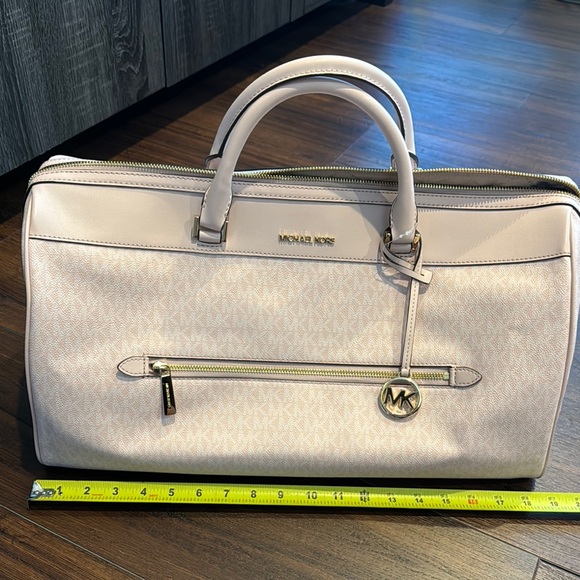 Michael Kors NWT Jet Set Travel Extra Large Duffle weekender Bag in Blush Pink. - Picture 11 of 13